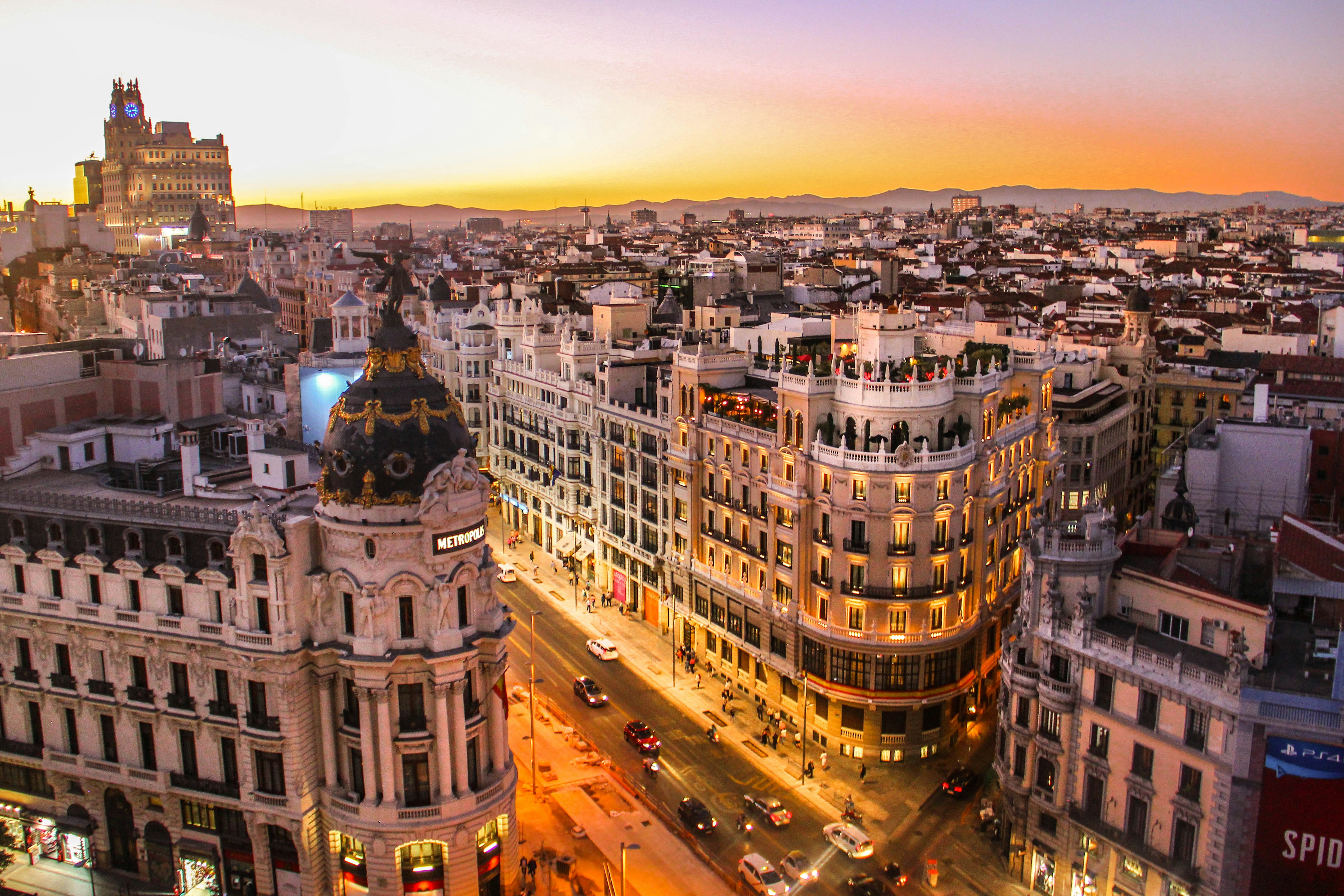 How to Get from Madrid Airport to City Center